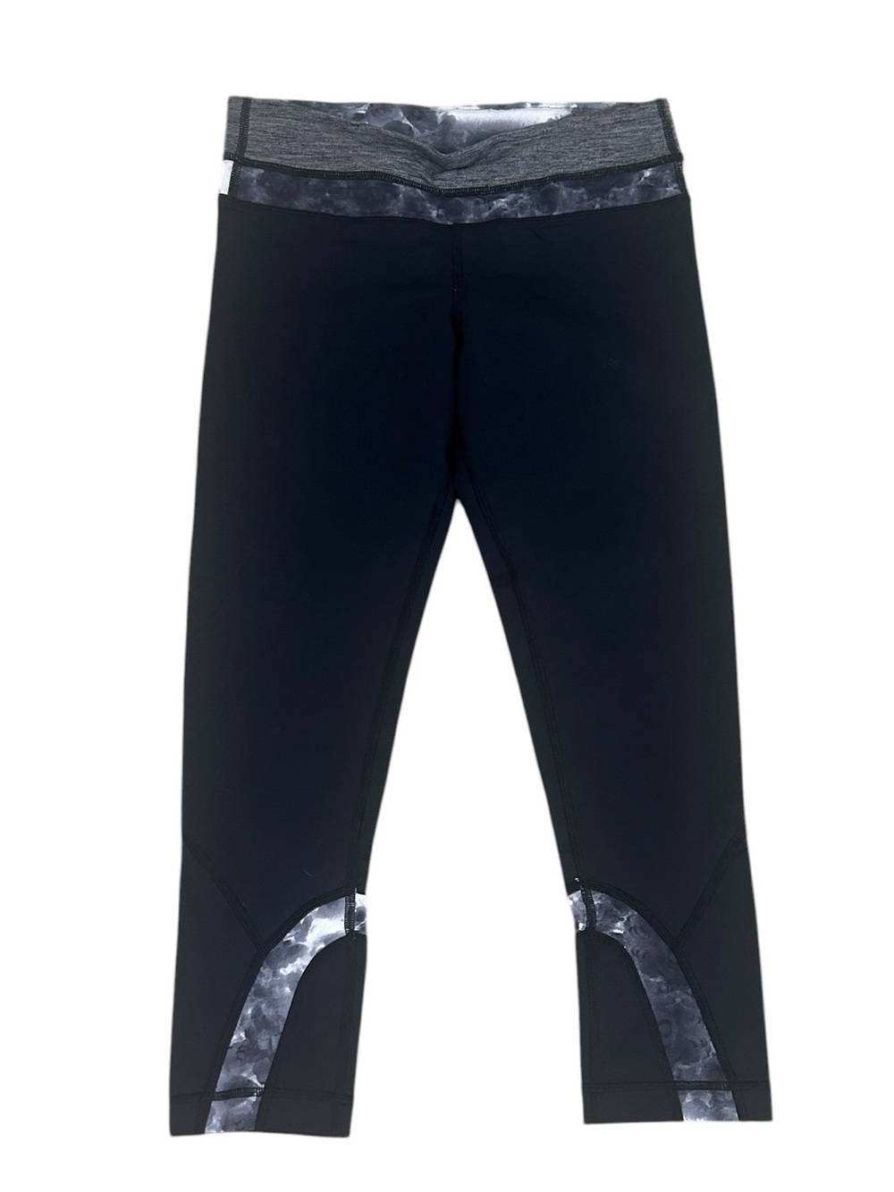 lululemon athletica high waist Black & printed waist & trim cropped Leggings  6